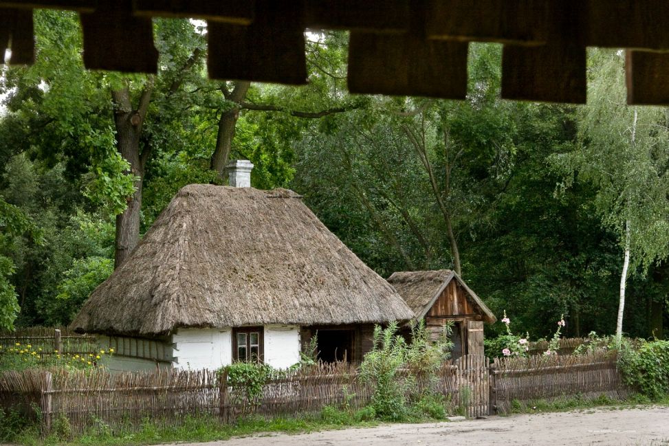 “Poor” cottage from Bartodzieje from the second half
of the 19th century